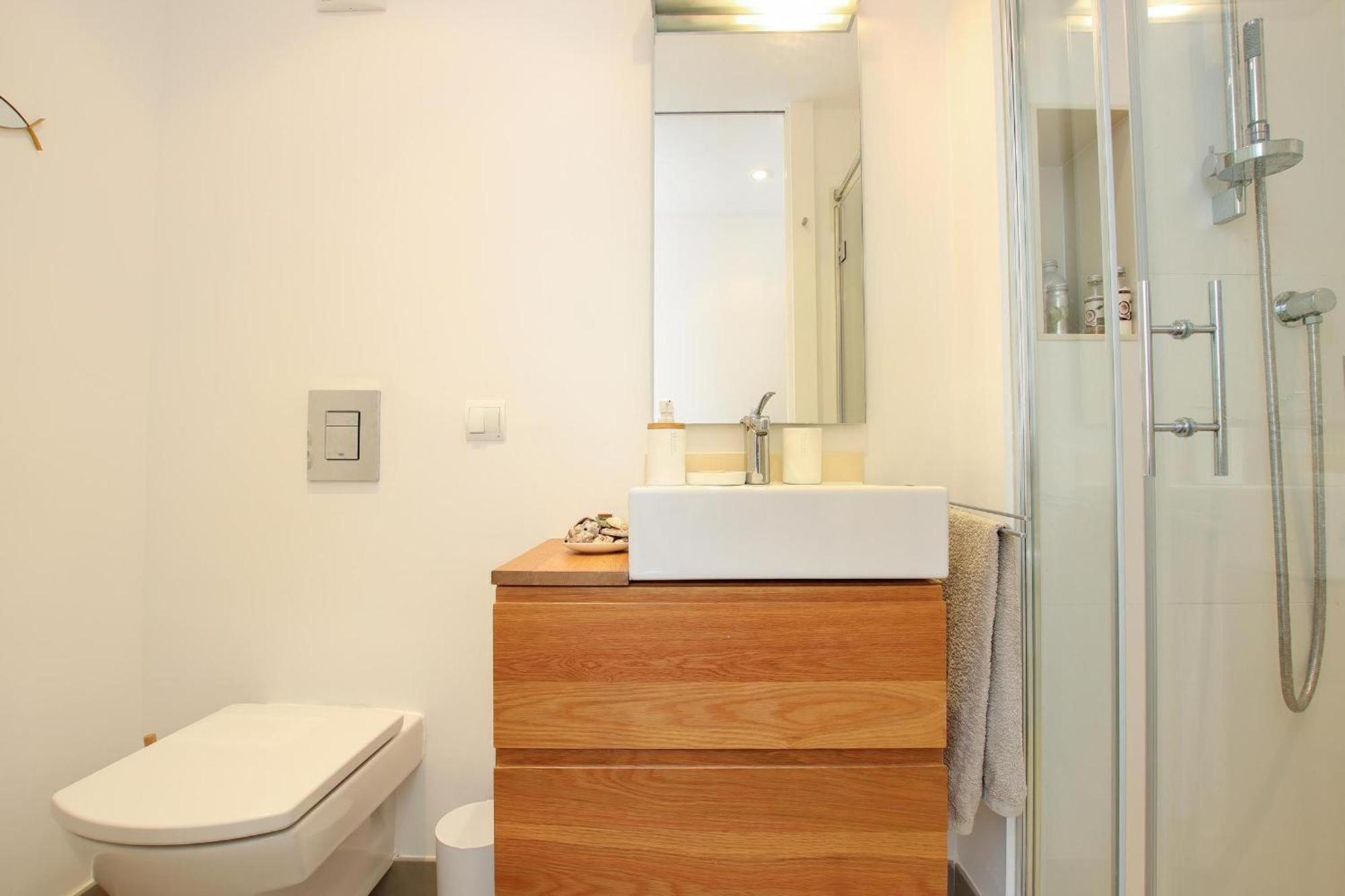 Nuria Apartment *